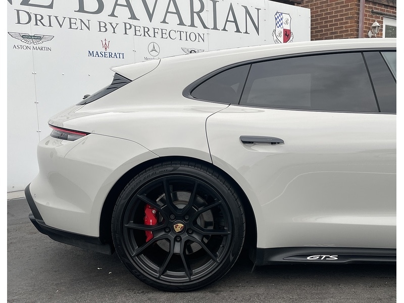 Used Porsche Taycan 2023 for sale - 76320196: Photo 12