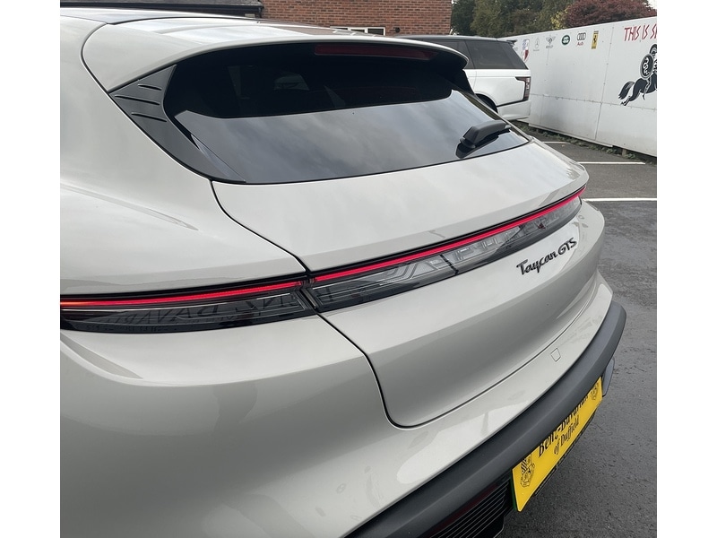 Used Porsche Taycan 2023 for sale - 76320196: Photo 14