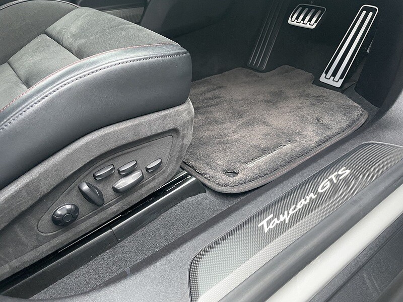Used Porsche Taycan 2023 for sale - 76320196: Photo 36