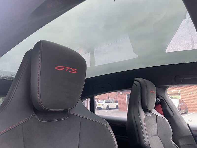 Used Porsche Taycan 2023 for sale - 76320196: Photo 38