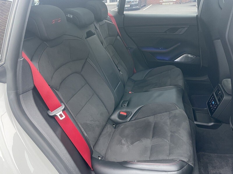 Used Porsche Taycan 2023 for sale - 76320196: Photo 41