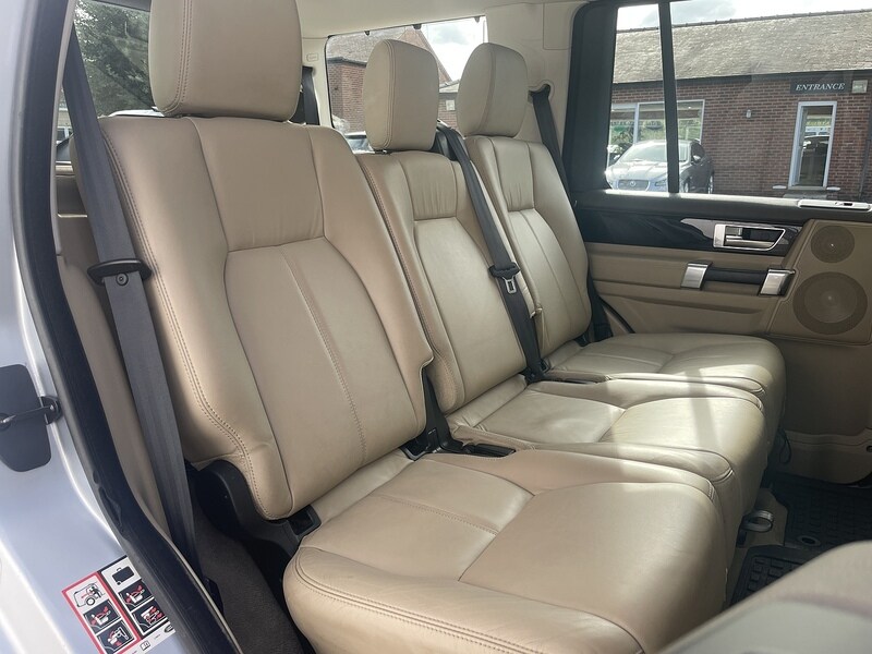 Used Land Rover Discovery 2010 for sale - 76069282: Photo 32