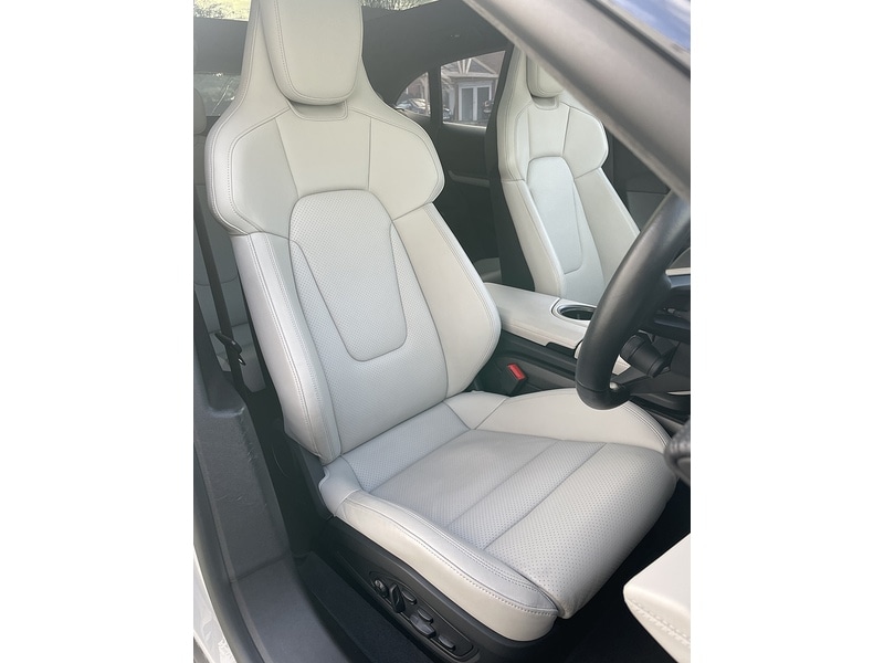 Used Porsche Taycan 2023 for sale - 76924020: Photo 30