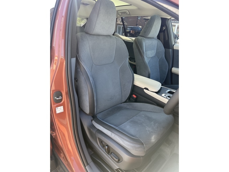 Used Lexus RZ 2024 for sale - 75046773: Photo 32