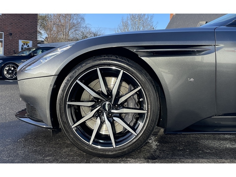 Used Aston Martin DB11 for sale - 77023988: Photo 15