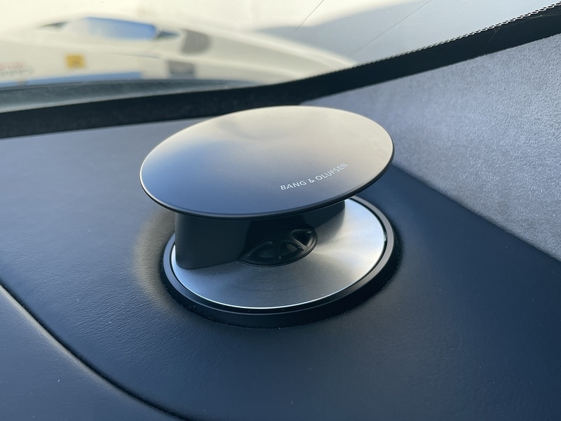 Used Aston Martin DB11 for sale - 77023988: Photo 23