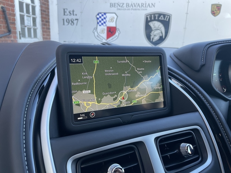 Used Aston Martin DB11 for sale - 77023988: Photo 24