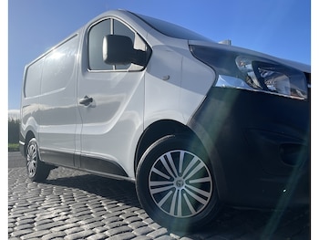 Used Vauxhall Vivaro 2015 for sale - 76219747: Photo