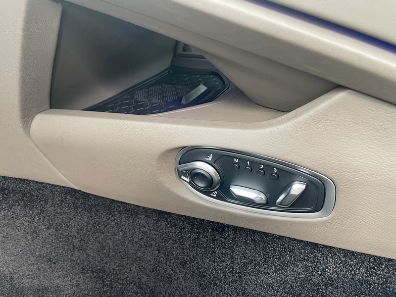 Used Aston Martin V8 2024 for sale - 76334076: Photo 40