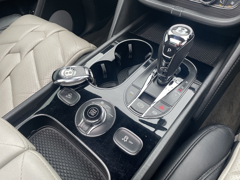 Used Bentley Bentayga 2018 for sale - 77640157: Photo 34