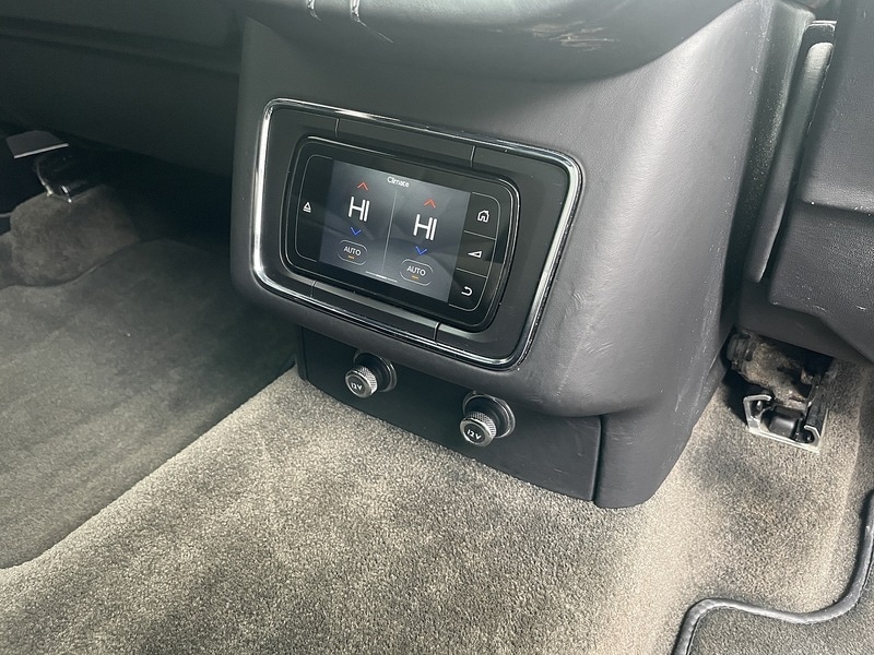 Used Bentley Bentayga 2018 for sale - 77640157: Photo 42