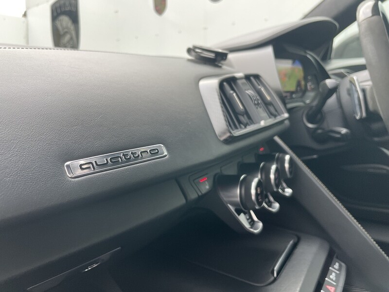 Used Audi R8 for sale - 77494344: Photo 32