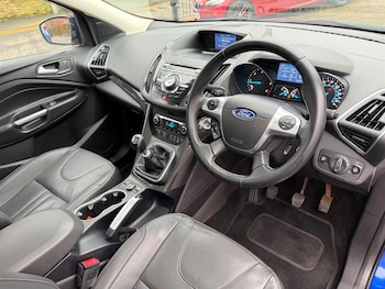 Used Ford Kuga 2015 for sale - 77570338: Photo
