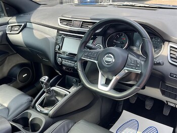 Used Nissan Qashqai 2018 for sale - 77347560: Photo