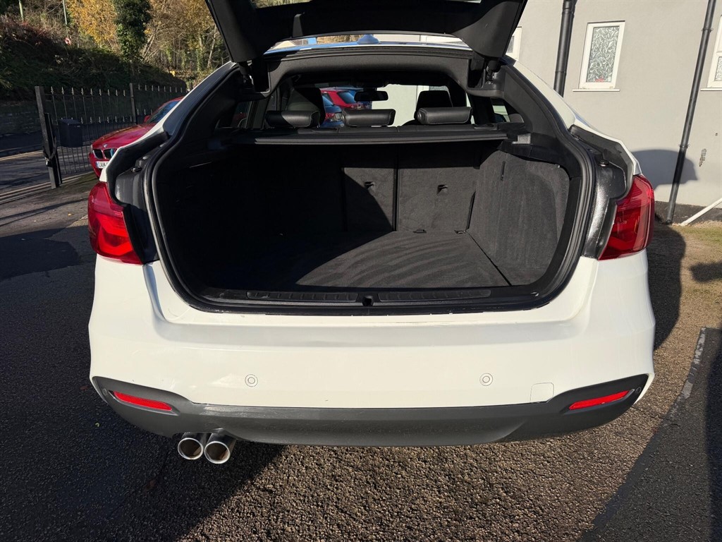 Used BMW 3 Series 2018 for sale - 77347569: Photo 16