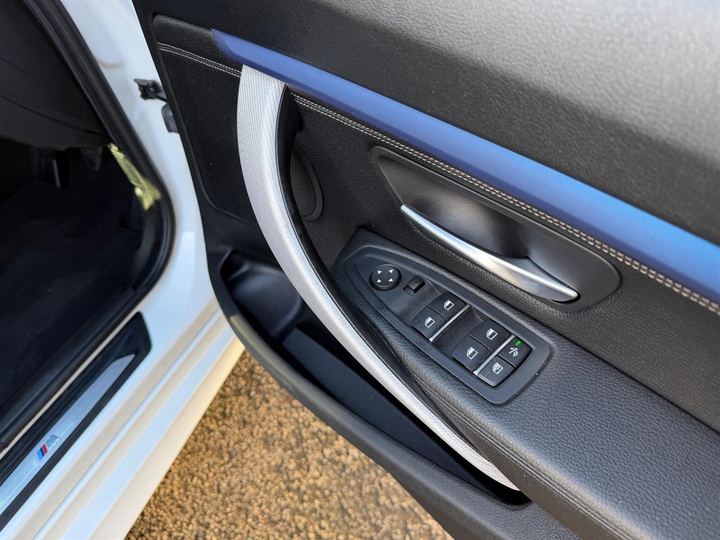 Used BMW 3 Series 2018 for sale - 77347569: Photo 18