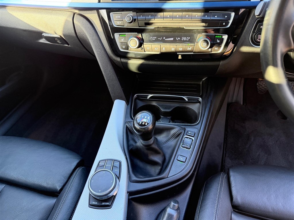 Used BMW 3 Series 2018 for sale - 77347569: Photo 19