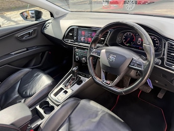 Used SEAT Leon 2019 for sale - 78239832: Photo