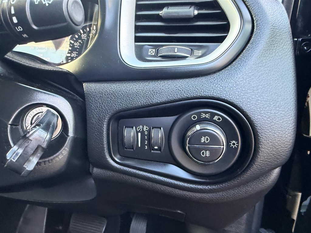 Used Jeep Renegade 2017 for sale - 77347594: Photo 30