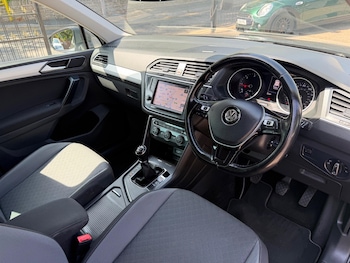 Used Volkswagen Tiguan 2017 for sale - 79407771: Photo