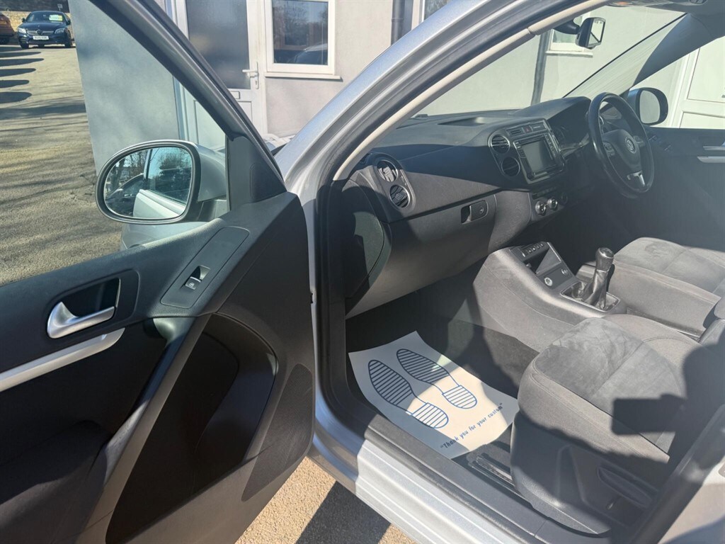 Used Volkswagen Tiguan 2015 for sale - 77934802: Photo 24