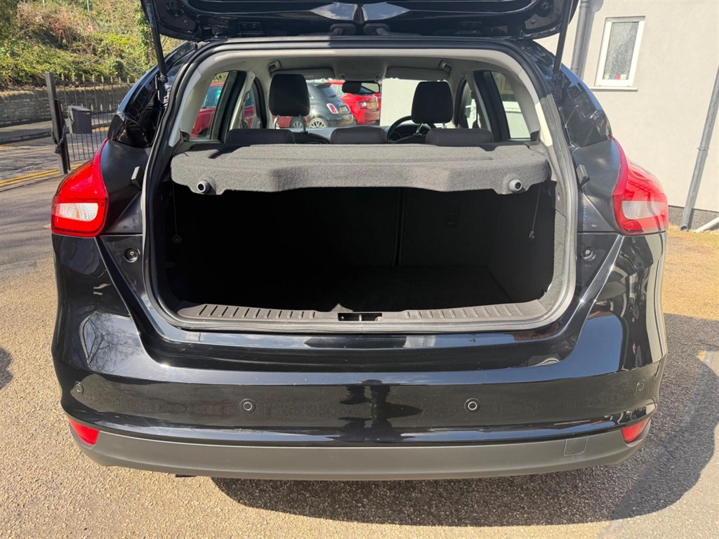 Used Ford Focus 2017 for sale - 78067272: Photo 15