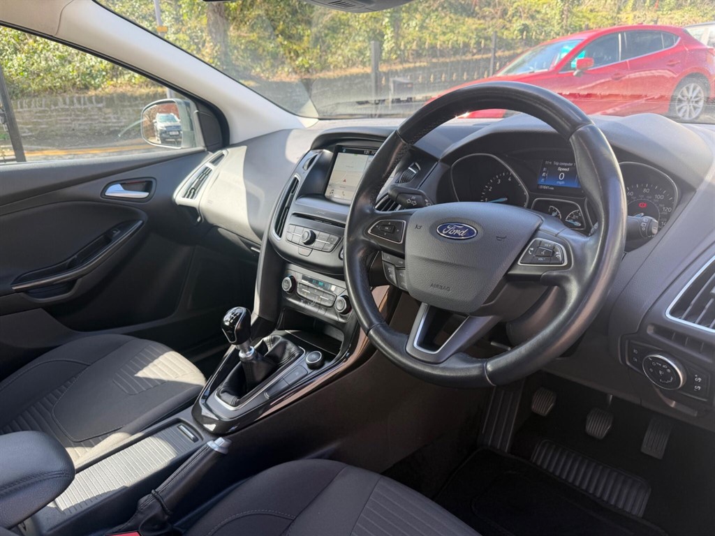 Used Ford Focus 2017 for sale - 78067272: Photo 3