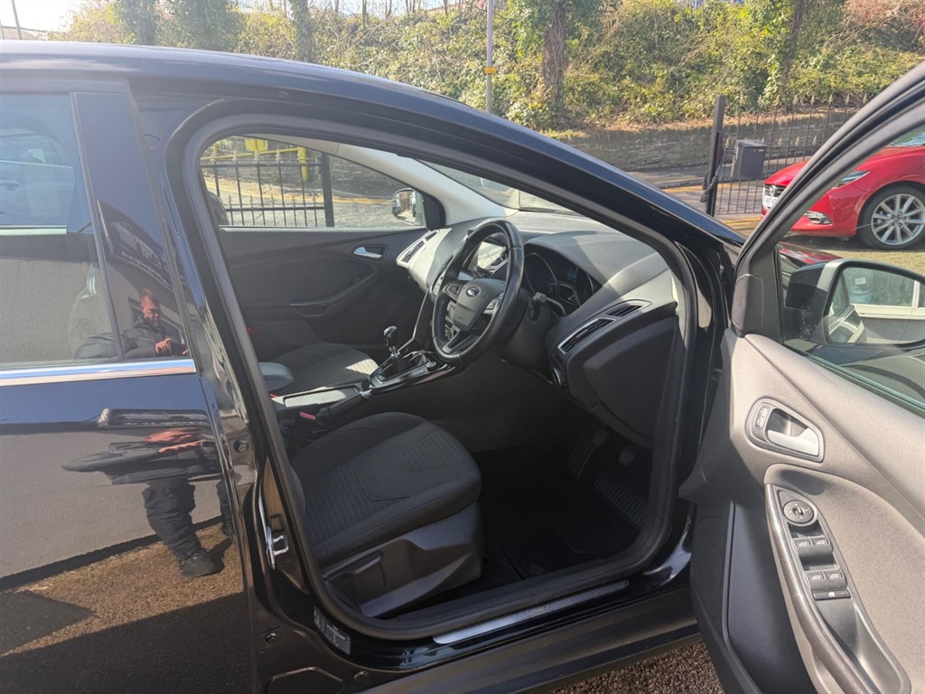 Used Ford Focus 2017 for sale - 78067272: Photo 30