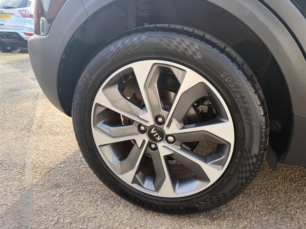 Used Kia Stonic 2018 for sale - 77975724: Photo 13