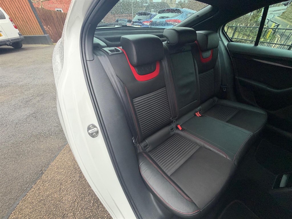 Used Skoda Octavia 2014 for sale - 77679152: Photo 28