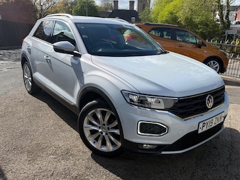 Used Volkswagen T-Roc 2019 for sale - 78233124: Photo
