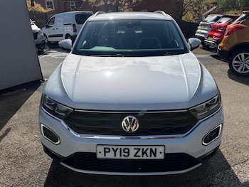Used Volkswagen T-Roc 2019 for sale - 78233124: Photo