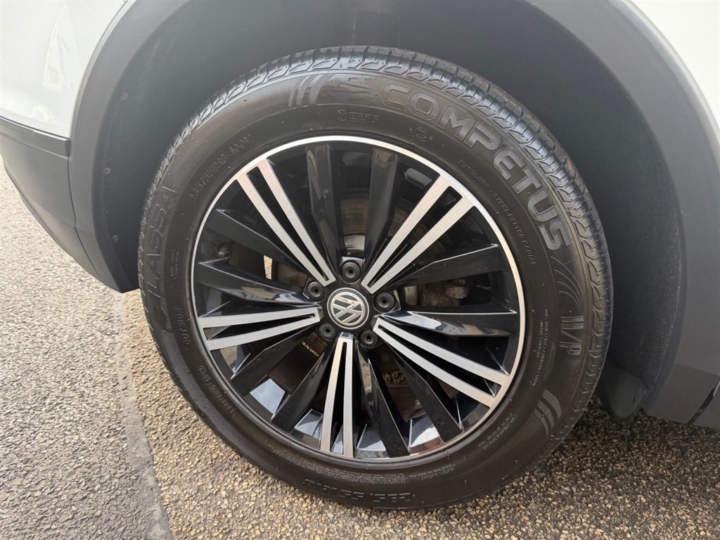 Used Volkswagen Tiguan 2019 for sale - 77347612: Photo 11