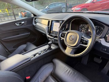 Used Volvo XC60 2018 for sale - 77347581: Photo