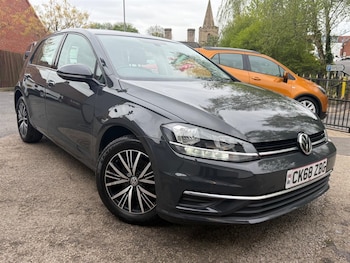 Used Volkswagen Golf 2018 for sale - 78286582: Photo