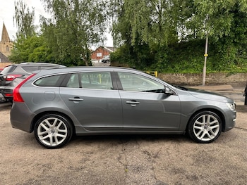 Used Volvo V60 2018 for sale - 78862436: Photo
