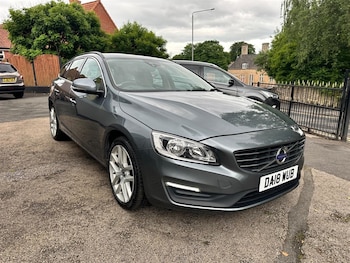 Used Volvo V60 2018 for sale - 78862436: Photo