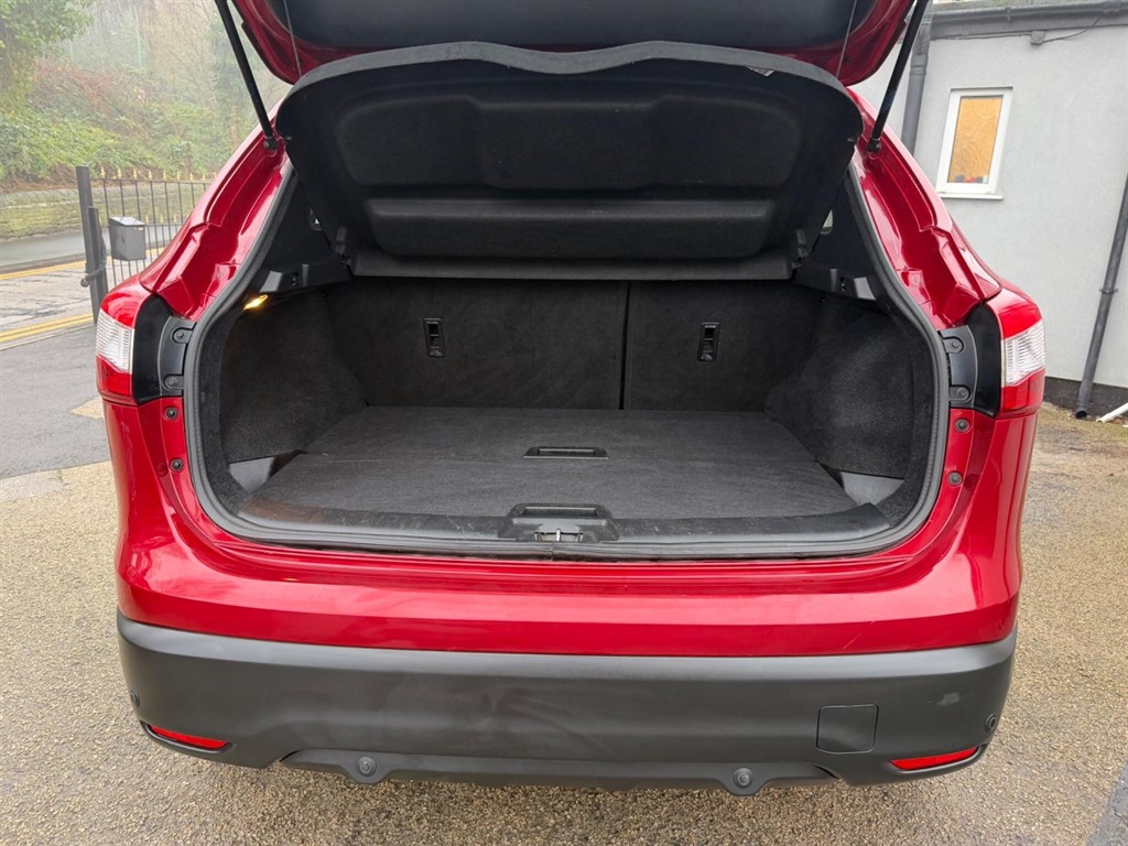 Used Nissan Qashqai 2017 for sale - 77435398: Photo 15