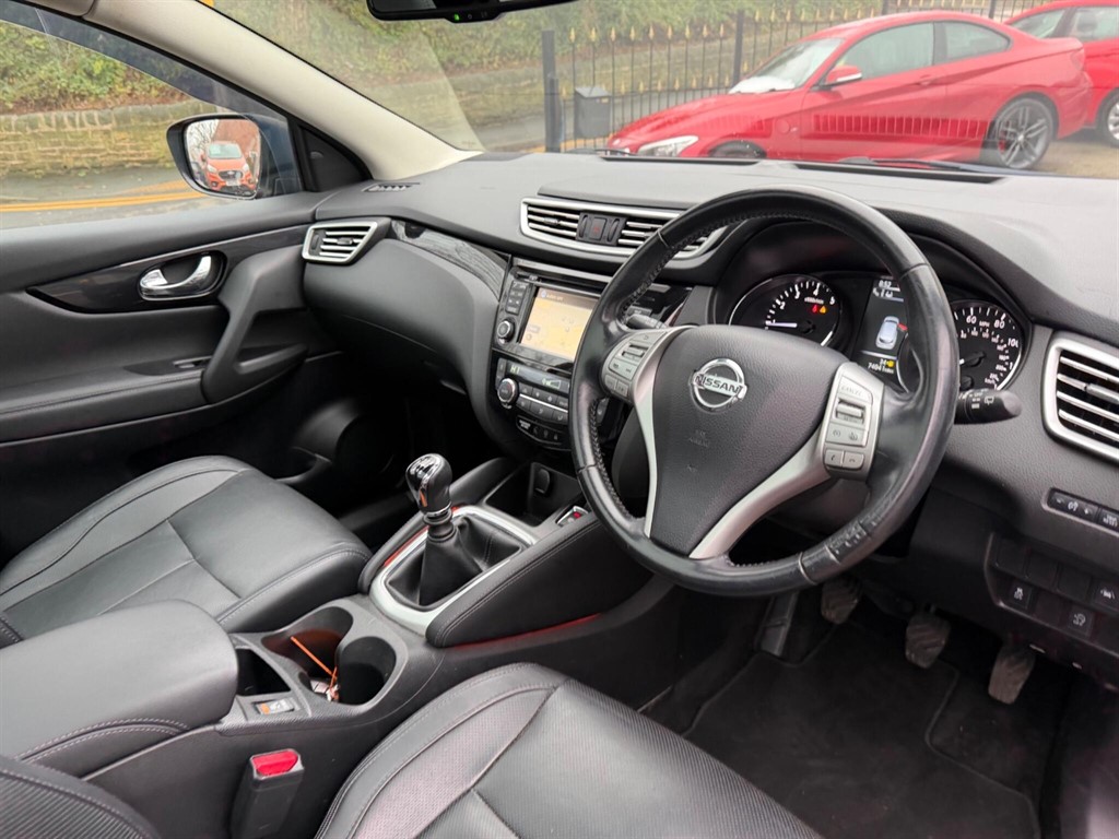 Used Nissan Qashqai 2017 for sale - 77435398: Photo 3