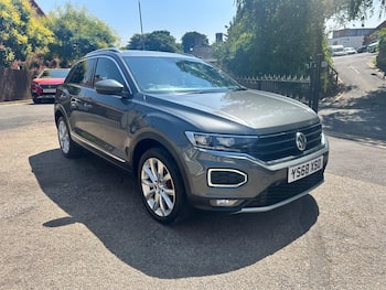 Used Volkswagen T-Roc 2018 for sale - 79711648: Photo