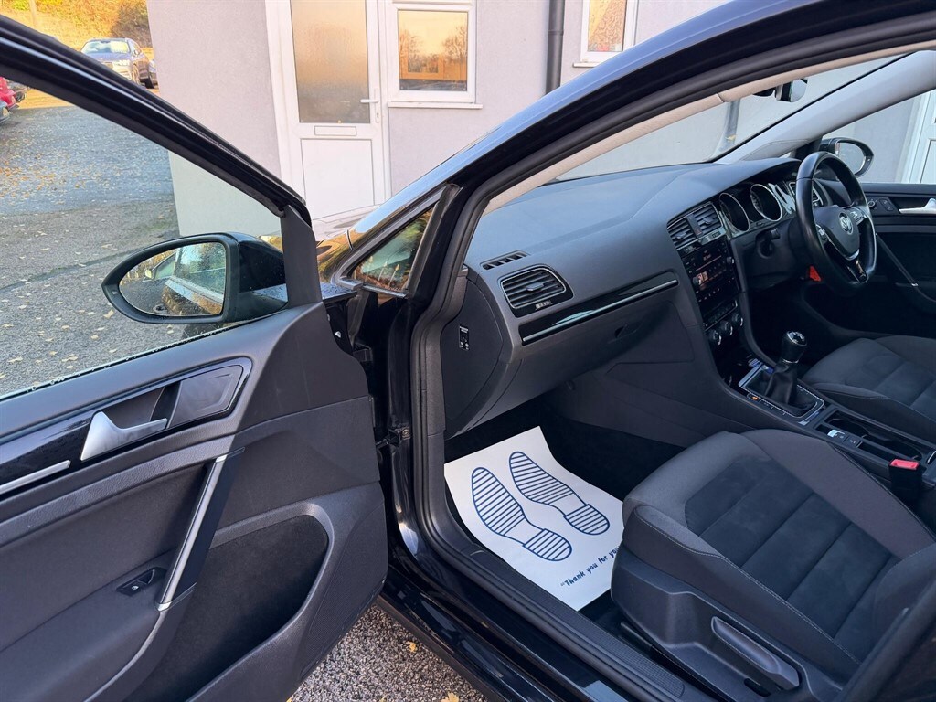 Used Volkswagen Golf 2017 for sale - 77347598: Photo 15