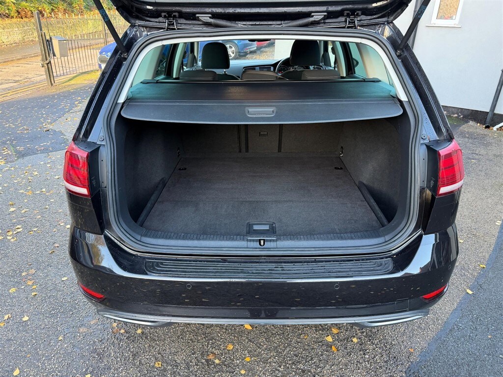 Used Volkswagen Golf 2017 for sale - 77347598: Photo 21