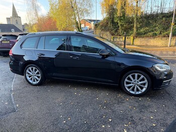 Used Volkswagen Golf 2017 for sale - 77347598: Photo