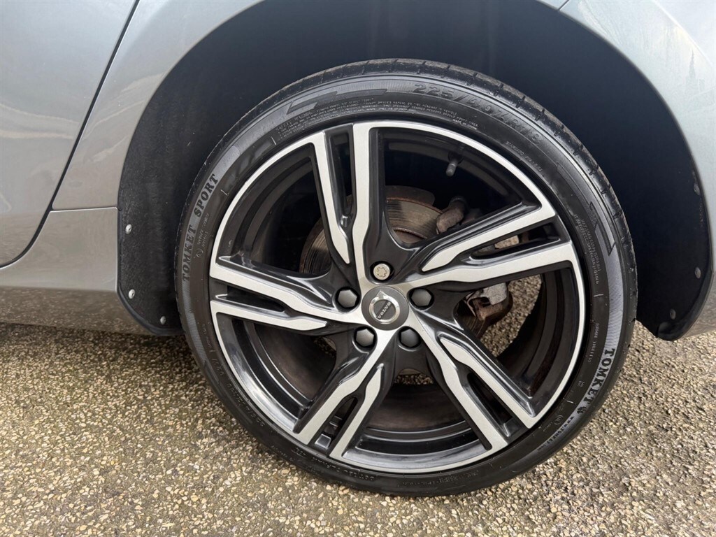 Used Volvo V40 2016 for sale - 77532416: Photo 14