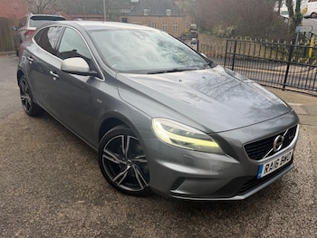 Used Volvo V40 2016 for sale - 77532416: Photo