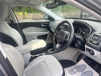Used Jeep Compass 2018 for sale - 79532235: Photo