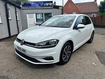 Used Volkswagen Golf 2019 for sale - 78849542: Photo