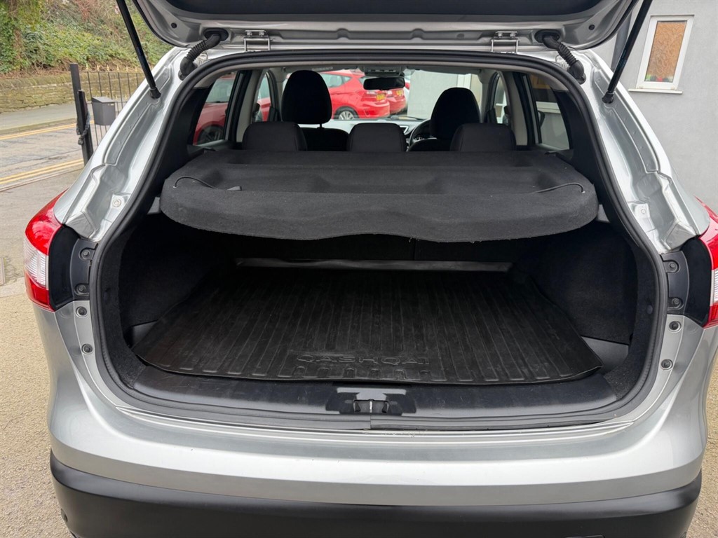 Used Nissan Qashqai 2016 for sale - 77795223: Photo 16