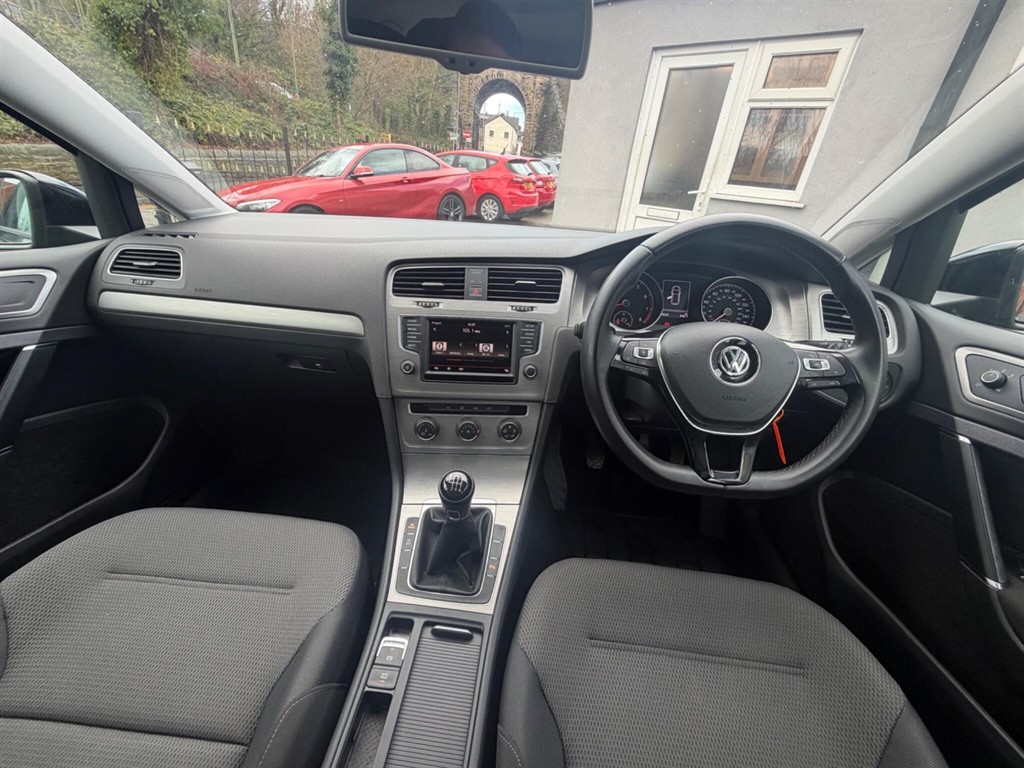 Used Volkswagen Golf 2015 for sale - 77570331: Photo 22