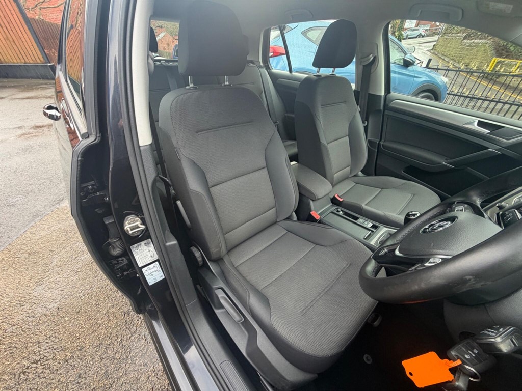 Used Volkswagen Golf 2015 for sale - 77570331: Photo 27